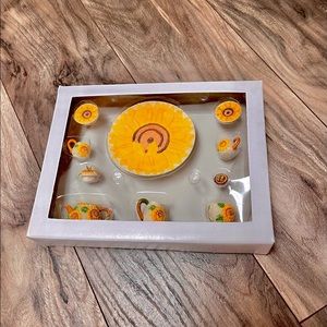 Sunflower tea set